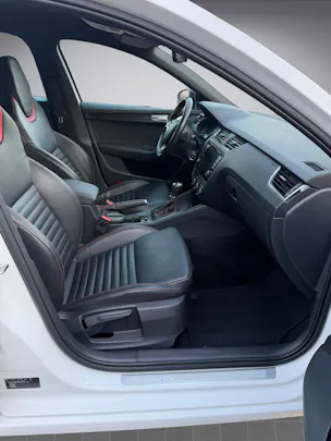 SKODA Octavia Combi 2.0 TDI RS 4x4 DSG