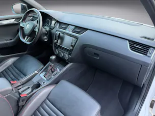 SKODA Octavia Combi 2.0 TDI RS 4x4 DSG
