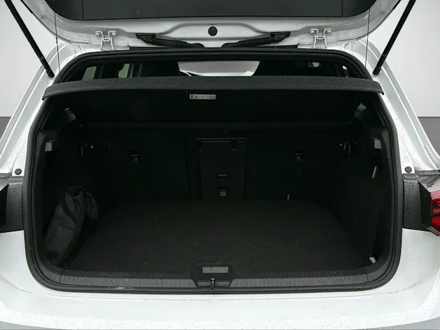VW GOLF VIII 2.0 TSI R DSG 4MOTION