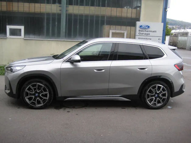 BMW iX1 xDrive 30