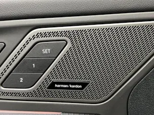 BMW X1 U11 23d xDrive paddles