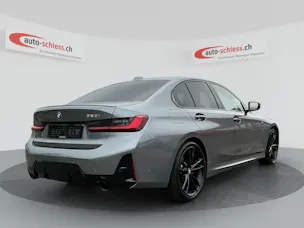 BMW 320 i Limousine M Sport Shadow Line