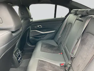 BMW 320 i Limousine M Sport Shadow Line