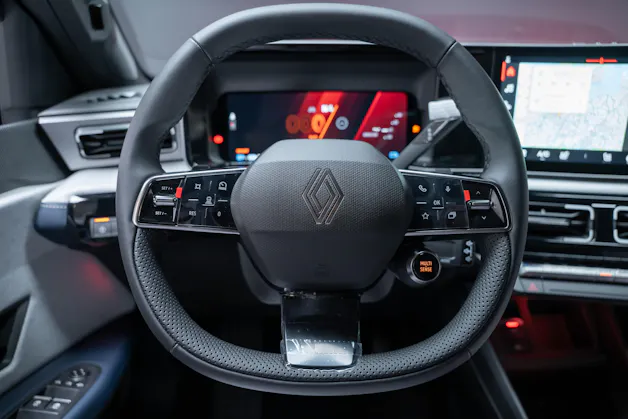 RENAULT R5 E-Tech Comfort Range Roland Garros / Rückfahrkamera / Lenkradheizung / Sitzheizung