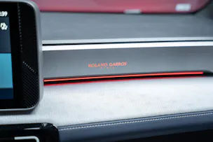 RENAULT R5 E-Tech Comfort Range Roland Garros / Rückfahrkamera / Lenkradheizung / Sitzheizung