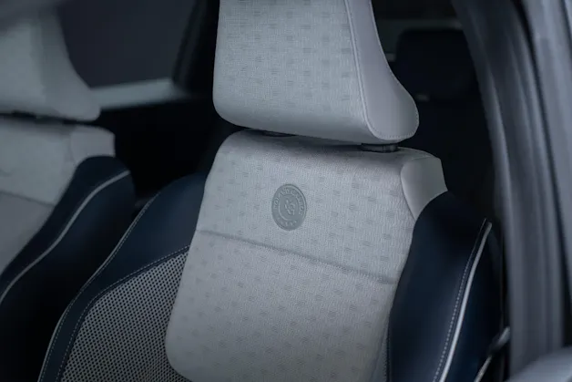RENAULT R5 E-Tech Comfort Range Roland Garros / Rückfahrkamera / Lenkradheizung / Sitzheizung