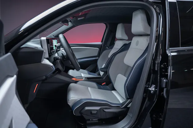 RENAULT R5 E-Tech Comfort Range Roland Garros / Rückfahrkamera / Lenkradheizung / Sitzheizung