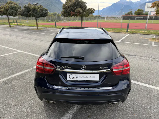 MERCEDES-BENZ GLA 250 AMG Line 4Matic 7G-DCT
