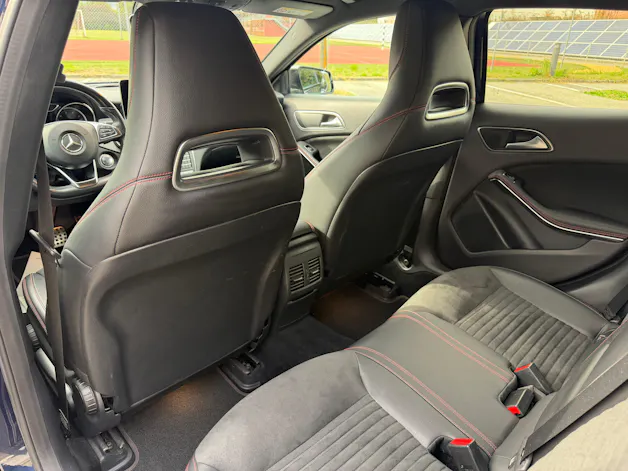 MERCEDES-BENZ GLA 250 AMG Line 4Matic 7G-DCT