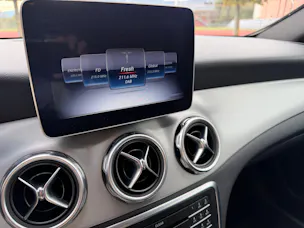 MERCEDES-BENZ GLA 250 AMG Line 4Matic 7G-DCT
