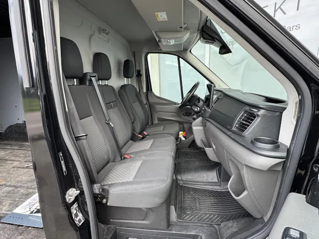 FORD E-Transit Van 350 L2 H2 Trend RWD 68kWh
