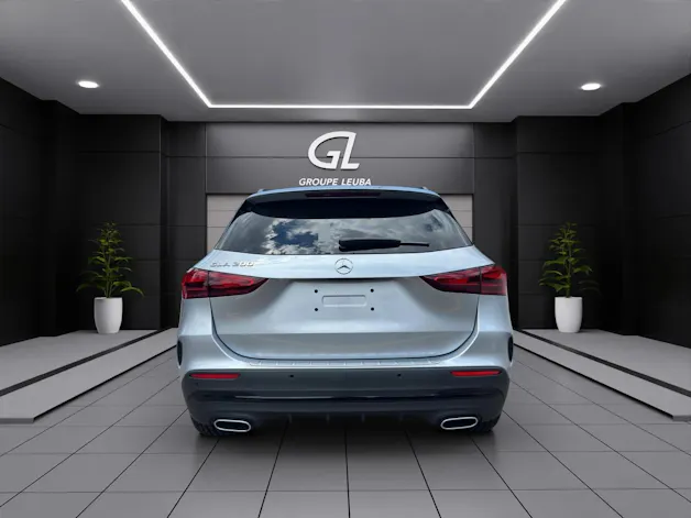 MERCEDES-BENZ GLA 200 Night Star 7G-DCT