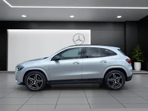 MERCEDES-BENZ GLA 200 Night Star 7G-DCT