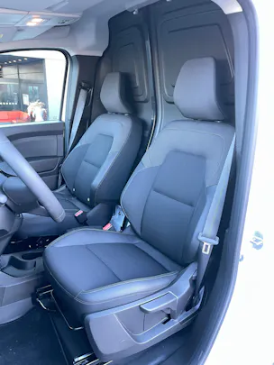 NISSAN Townstar EV45 kWh 22kW L2 Acenta