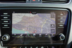 SKODA Octavia 1.5 G-tec Style "* CH Auto * 8 Roues * Capteurs avant/arrière * Tempomat Adaptatif * Clim Auto * Crochet attelage *"
