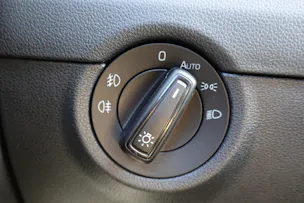 SKODA Octavia 1.5 G-tec Style "* CH Auto * 8 Roues * Capteurs avant/arrière * Tempomat Adaptatif * Clim Auto * Crochet attelage *"