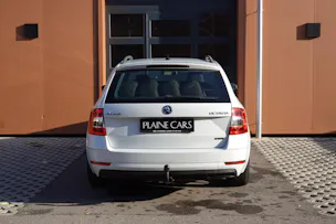 SKODA Octavia 1.5 G-tec Style "* CH Auto * 8 Roues * Capteurs avant/arrière * Tempomat Adaptatif * Clim Auto * Crochet attelage *"