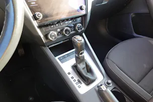SKODA Octavia 1.5 G-tec Style "* CH Auto * 8 Roues * Capteurs avant/arrière * Tempomat Adaptatif * Clim Auto * Crochet attelage *"