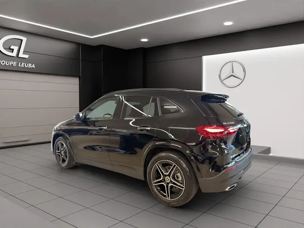 MERCEDES-BENZ GLA 220 4Matic 8G-DCT