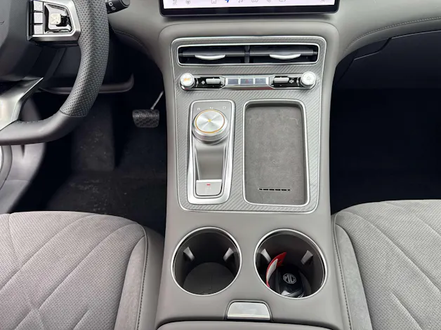 MG S6 EV 77kWh Luxury AWD 361PS