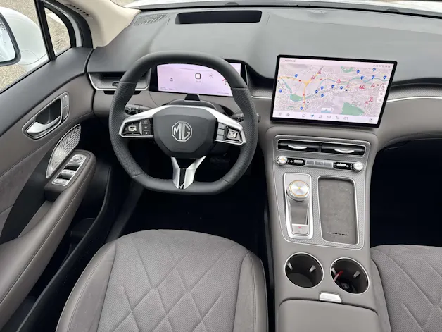 MG S6 EV 77kWh Luxury AWD 361PS