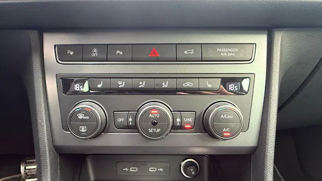 CUPRA Ateca Basis 4Drive *** ANHÄNGERKUPPLUNG & 5 JAHRE CUPRA WERKSGARANTIE ***