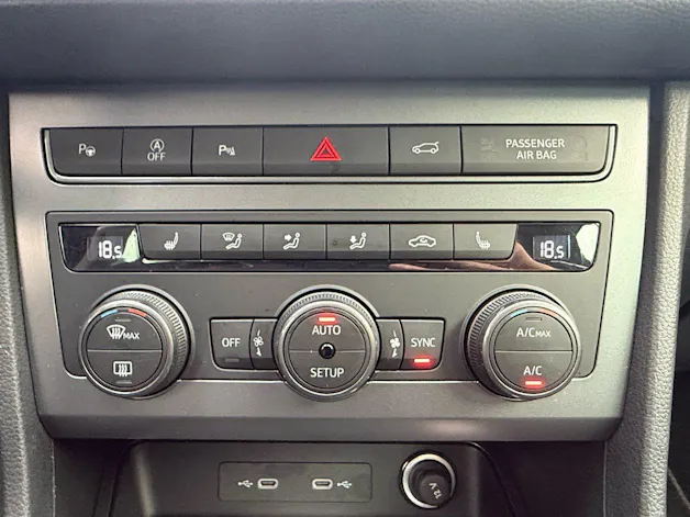 CUPRA Ateca Basis 4Drive *** ANHÄNGERKUPPLUNG & 5 JAHRE CUPRA WERKSGARANTIE ***