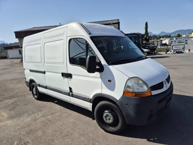 RENAULT Master T35 2.5dCi L3H3