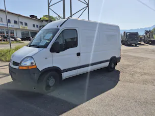 RENAULT Master T35 2.5dCi L3H3