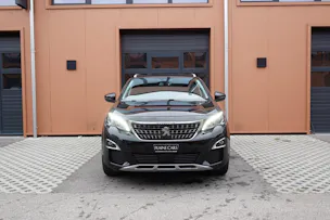 PEUGEOT 3008 1.2 PureTech "* CH Auto * Toit Panoramique * Climatisation Bi-zone * GPS * Aide au Stationnement * Cuir / Tissu *"