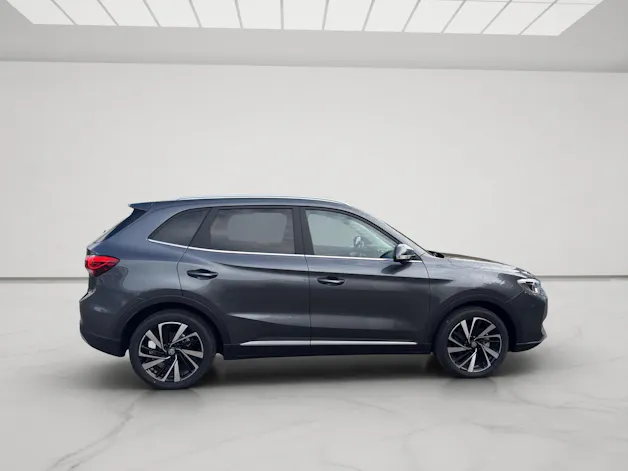 MG ZS 1.5 HEV Luxury MG ZS 1.5 Hybrid+ Sunroof