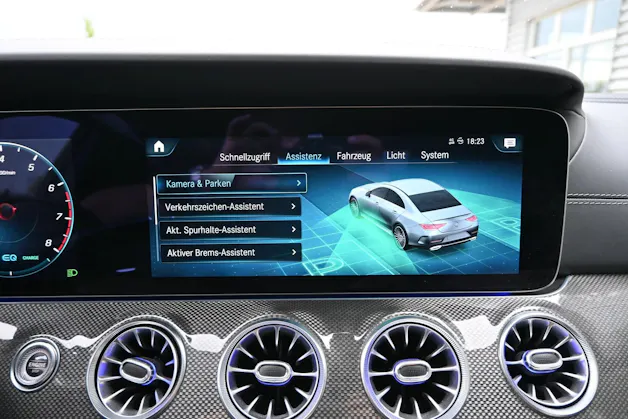 MERCEDES-BENZ CLS 450 V6 4Matic AMG Line 9G-Tronic + (CH Auto) Voll-Ausstattung Facelift Modell