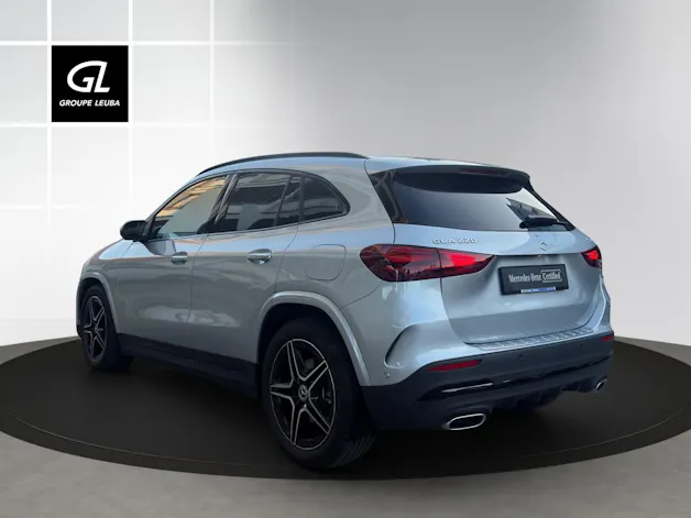 MERCEDES-BENZ GLA 220 4Matic 8G-DCT