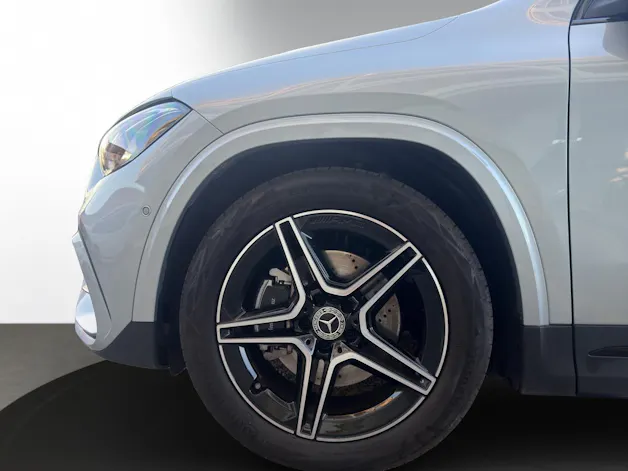 MERCEDES-BENZ GLA 220 4Matic 8G-DCT
