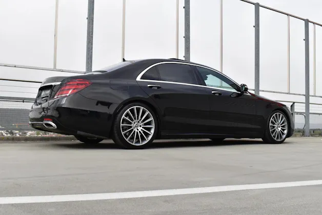 MERCEDES-BENZ S 400 D L 4MATIC 9G-TRONIC AMG BLACK PLUS l 340 PS
