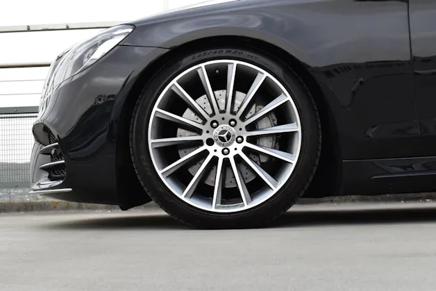 MERCEDES-BENZ S 400 D L 4MATIC 9G-TRONIC AMG BLACK PLUS l 340 PS