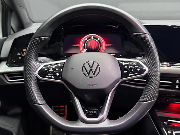 VW Golf 2.0 TDI GTD DSG