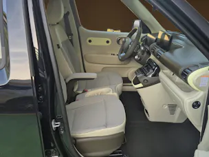 HYUNDAI Inster 49 kWh Electric Amplia Wärmepumpe