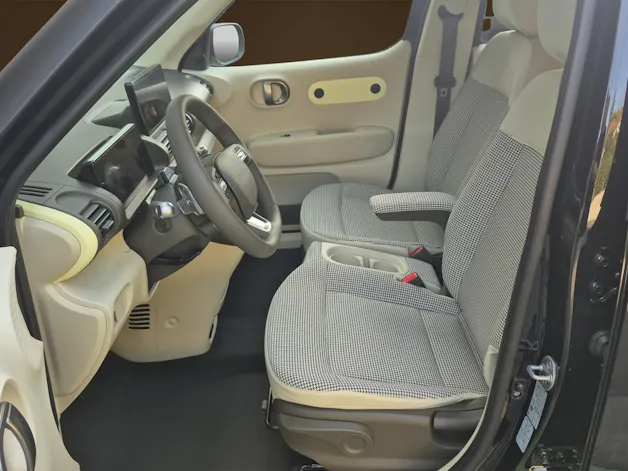 HYUNDAI Inster 49 kWh Electric Amplia Wärmepumpe