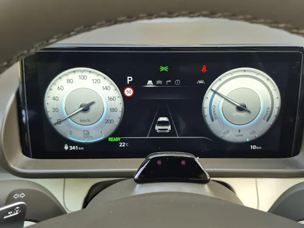 HYUNDAI Inster 49 kWh Electric Amplia Wärmepumpe