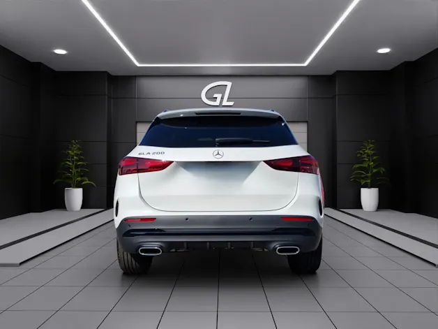 MERCEDES-BENZ GLA 200 Night Star 7G-DCT