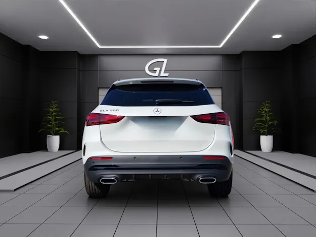 MERCEDES-BENZ GLA 200 Night Star 7G-DCT