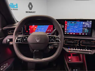 RENAULT Renault 4 E-Tech Techno Comfort Range