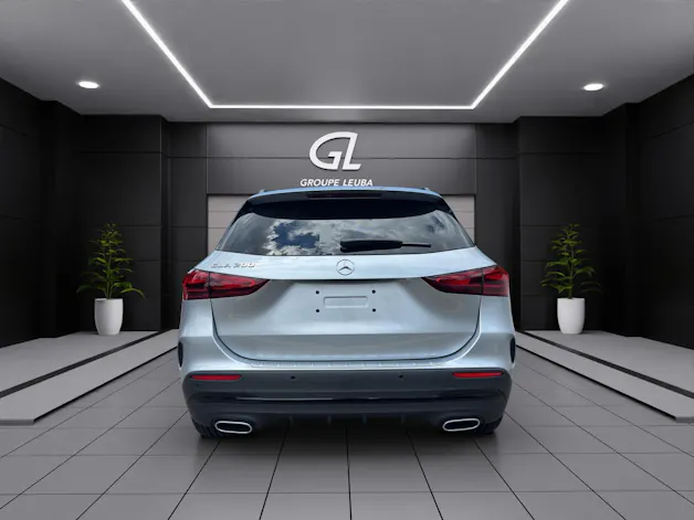 MERCEDES-BENZ GLA 200 Night Star 7G-DCT