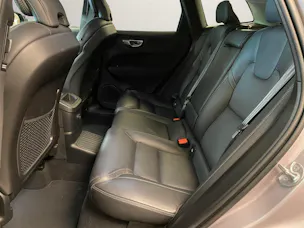 VOLVO XC60 2.0 T6 TE Plus Dark eAWD