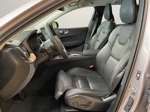 VOLVO XC60 2.0 T6 TE Plus Dark eAWD