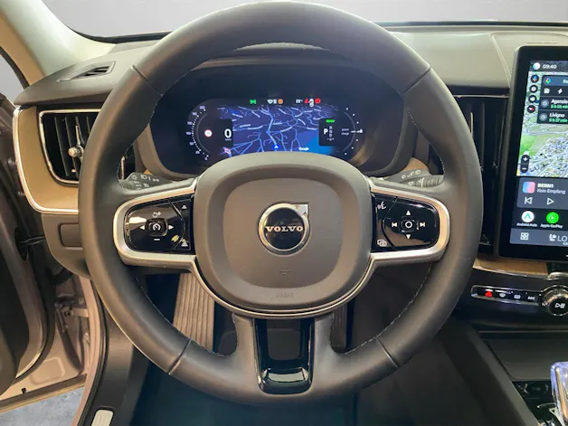 VOLVO XC60 2.0 T6 TE Plus Dark eAWD