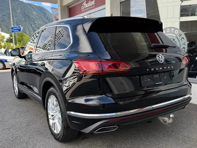 VW Touareg 3.0 TSI Elegance Tiptronic
