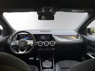 MERCEDES-BENZ GLA 250e AMG Line 8G-DCT