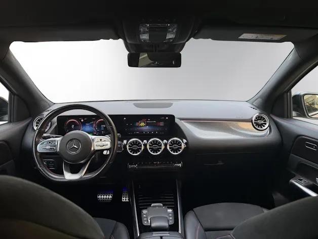 MERCEDES-BENZ GLA 250e AMG Line 8G-DCT